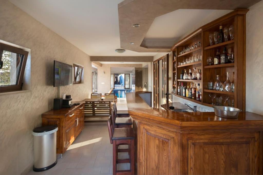 Gradina Villa