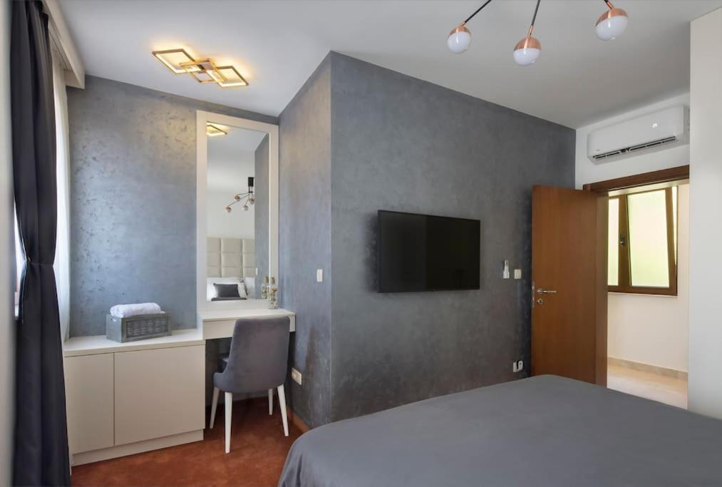 Gradina Villa