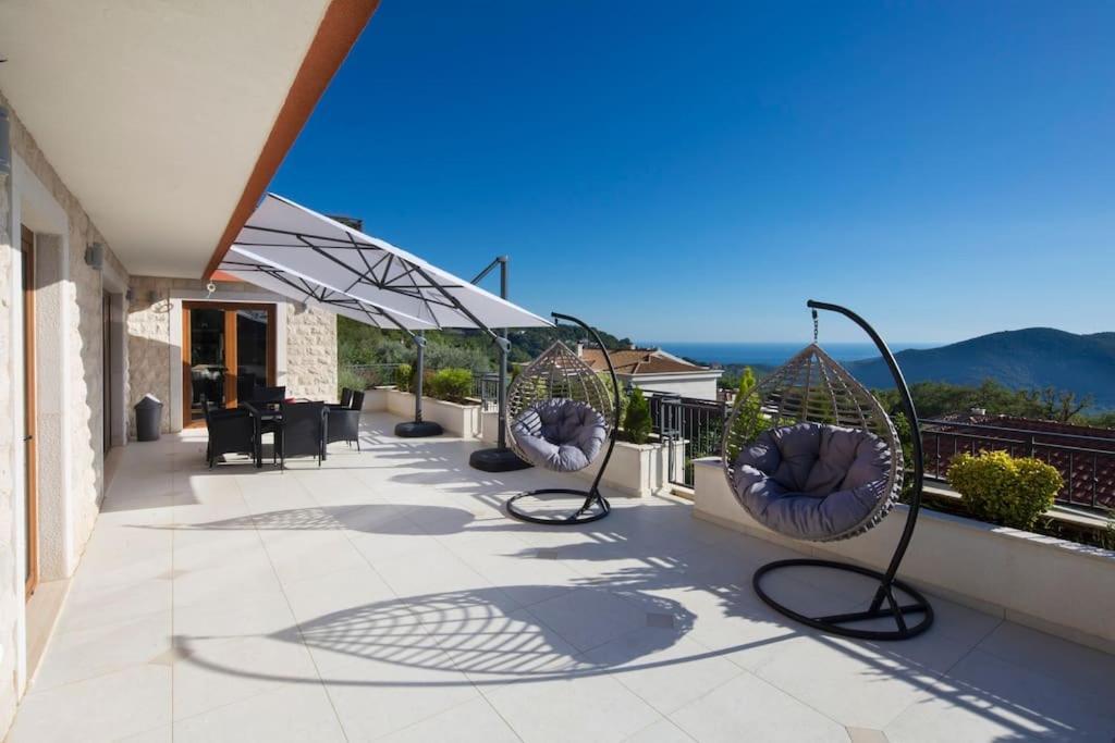 Gradina Villa